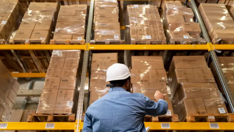 Secure packaging process for heavy machinery by FLC Freight